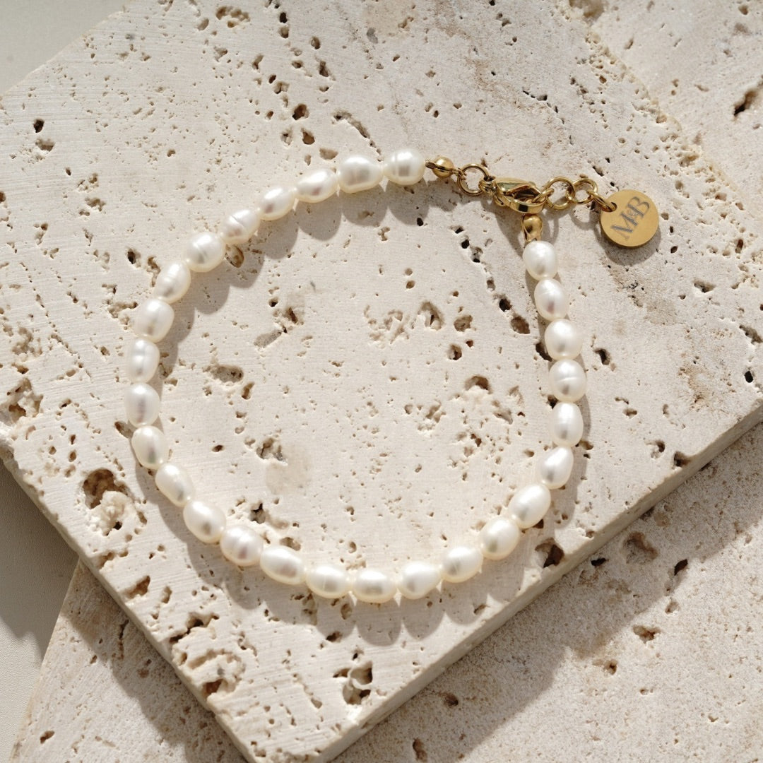 Pearl bracelet from mettle and bloom