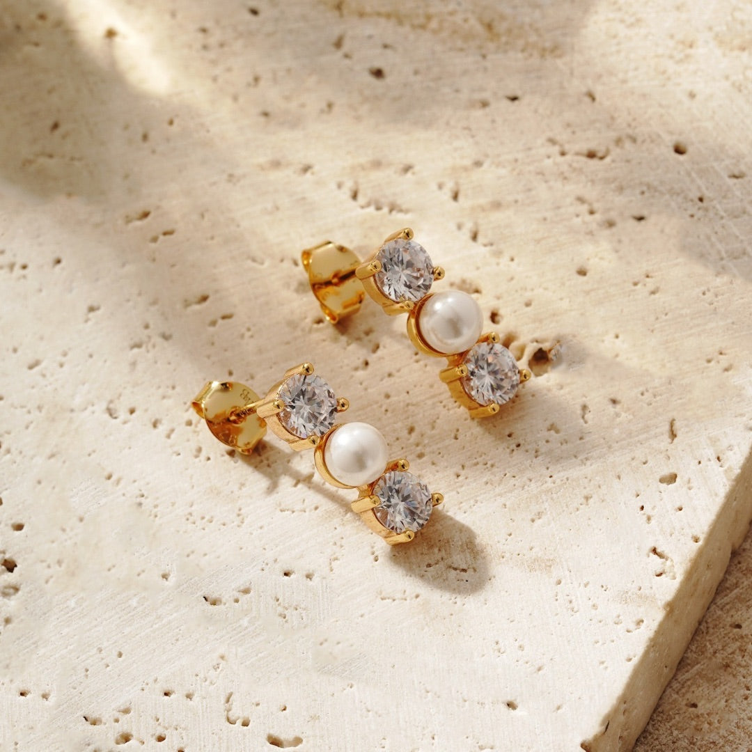 bridal earrings with pearls and diamonds